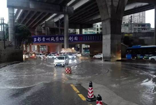 贵阳暴雨来袭，城市如何应对突发暴雨天气的挑战